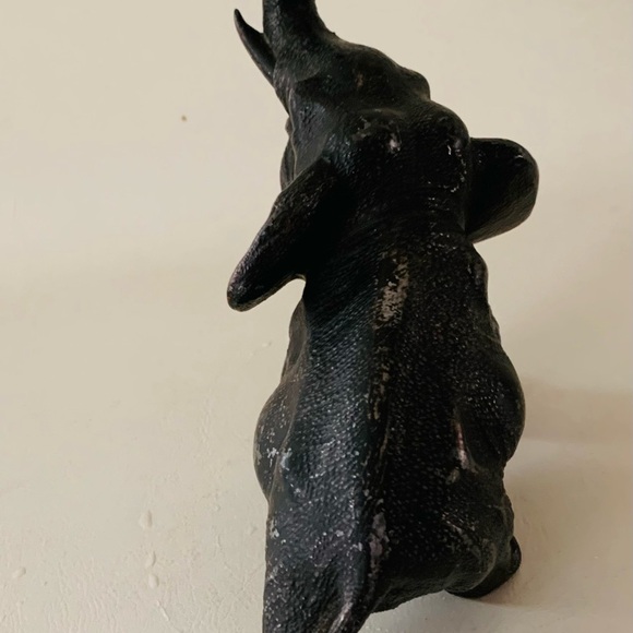 Metal elephant figurine - Picture 7 of 8